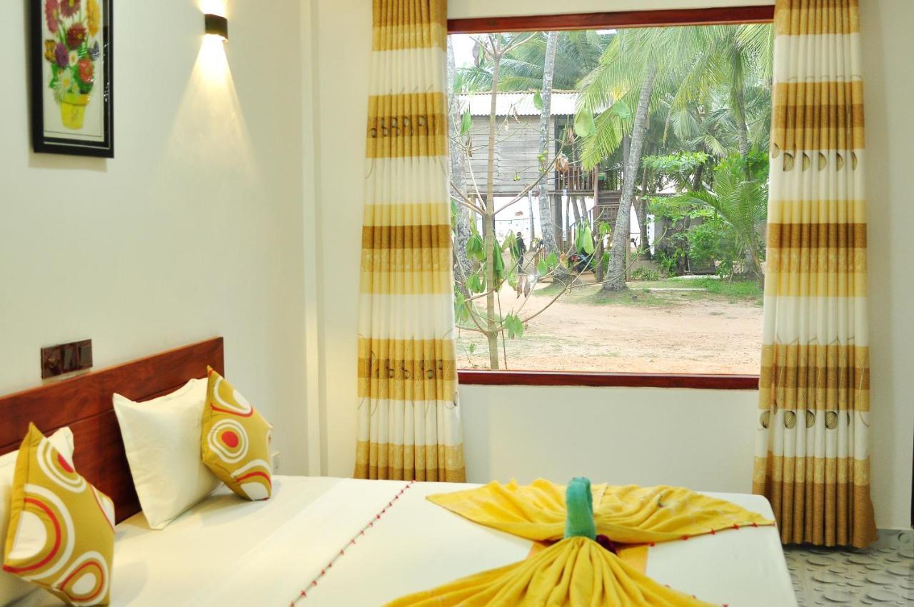 Sea View Villa Bentota, Induruwa Extérieur photo